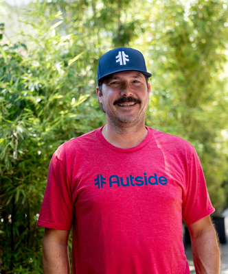 Load image into Gallery viewer, Autside Logo Tee - Heather Red / Navy